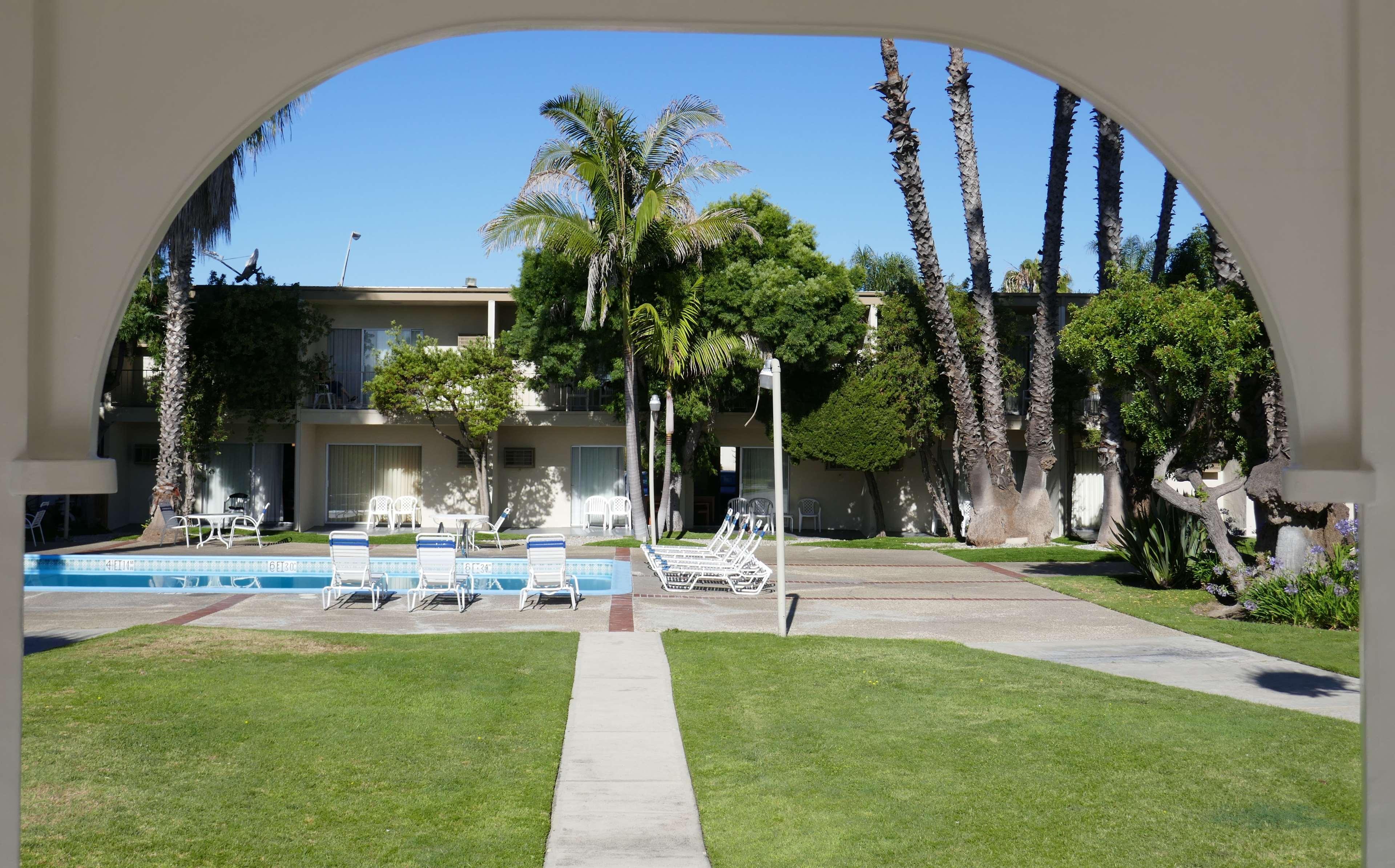 Best Western Golden Sails Hotel Long Beach Exteriör bild