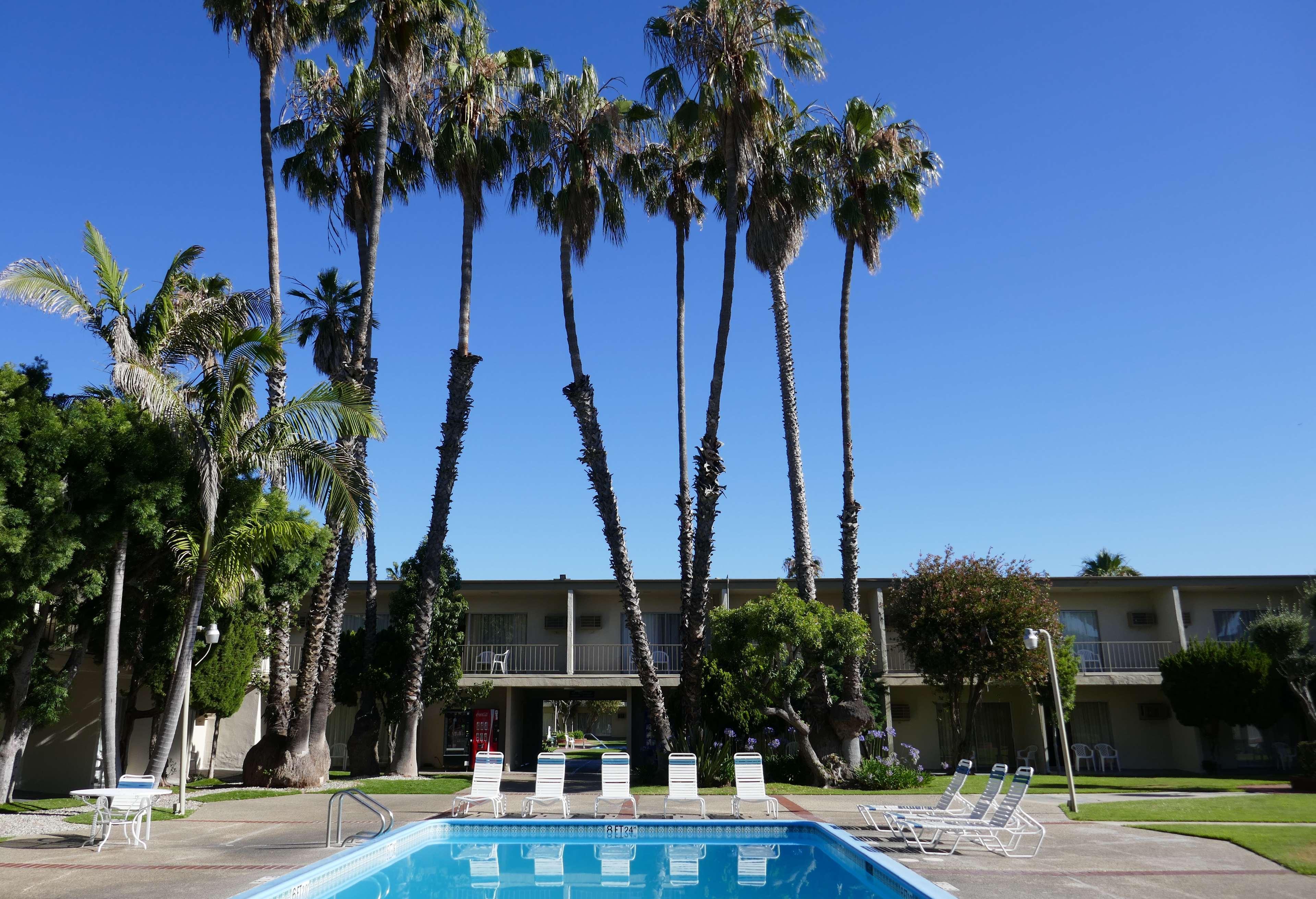 Best Western Golden Sails Hotel Long Beach Exteriör bild