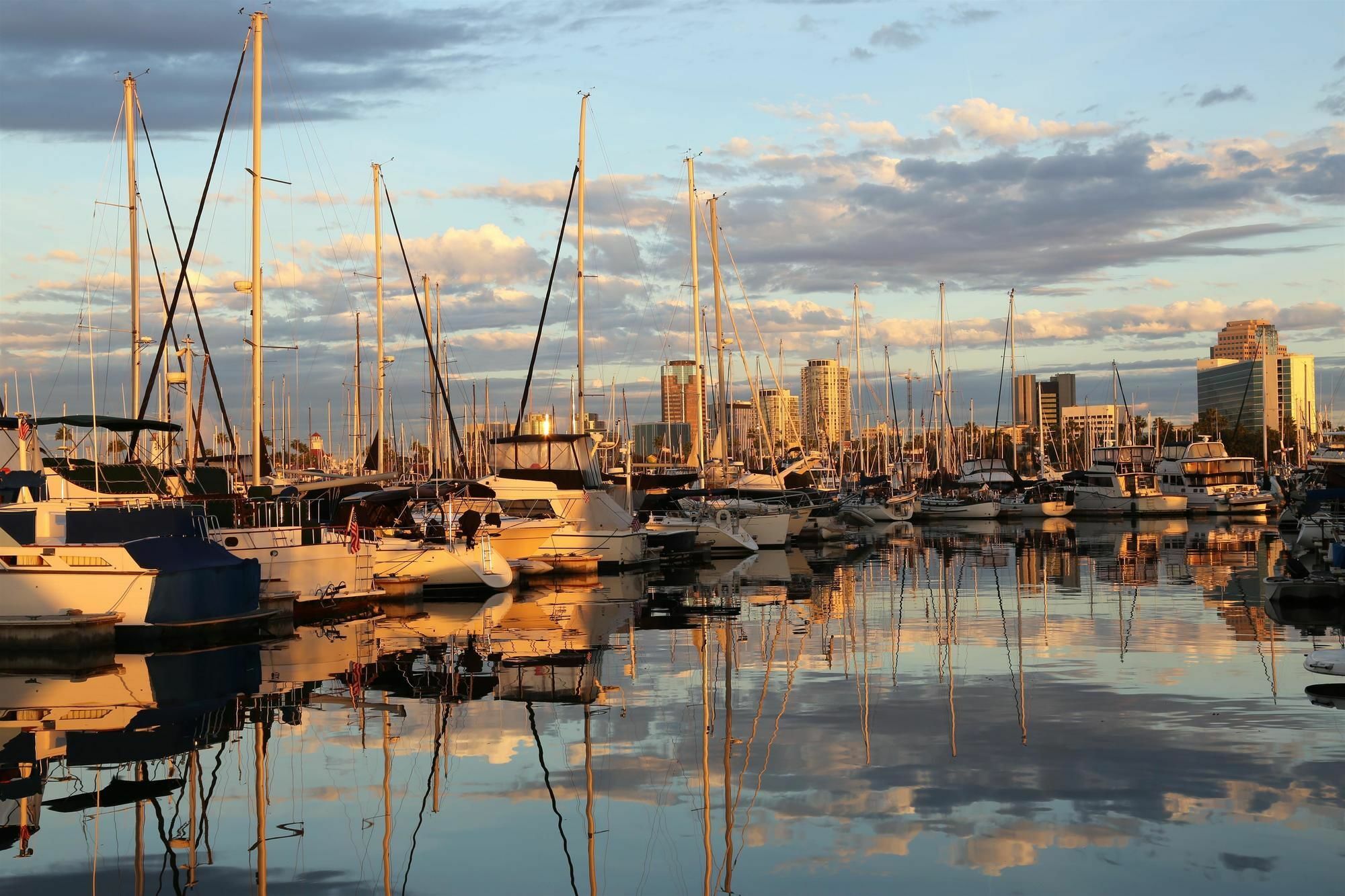 Best Western Golden Sails Hotel Long Beach Exteriör bild